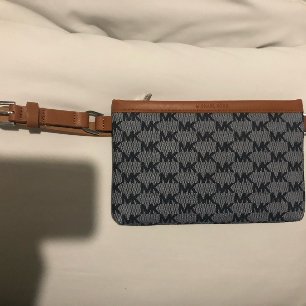 Michael Kors Leather Belt Bag, waist: XL